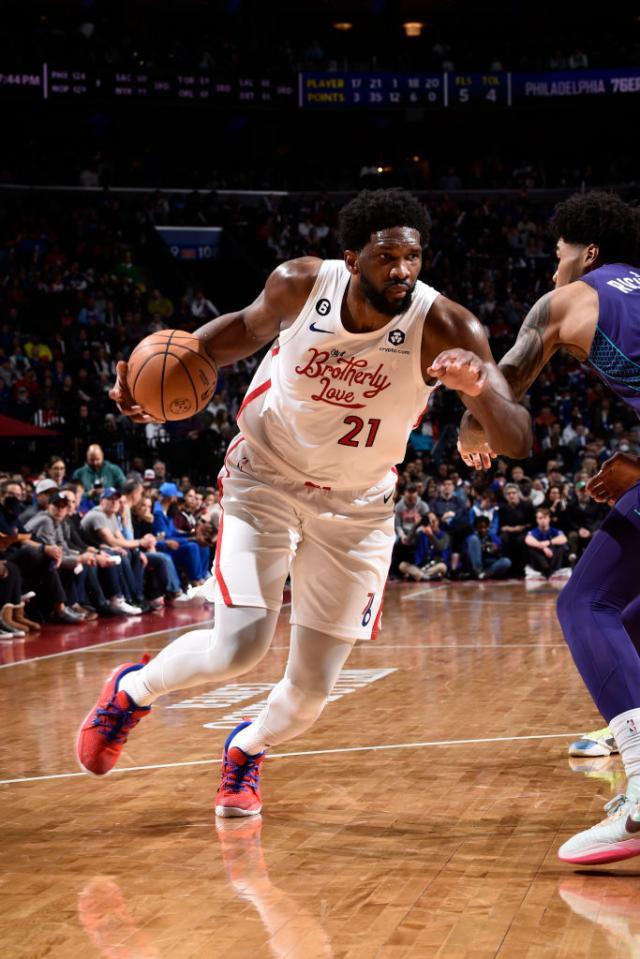 kaiyun-赛季第二次50+！恩比德比肩上将 现役中锋独一档